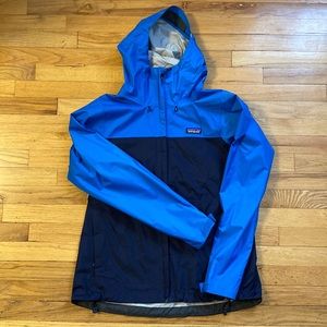 Patagonia Women waterproof jacket